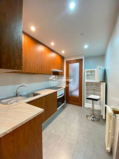 Casas en venta y pisos alquiler - 1