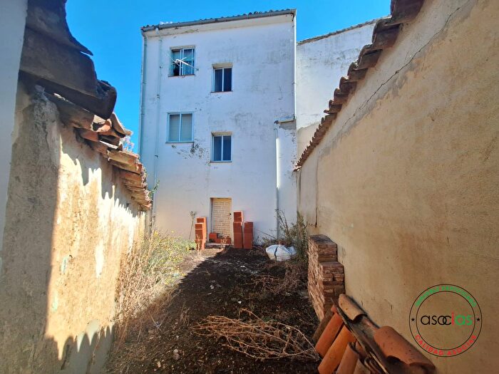 Casas en venta y pisos alquiler - 2