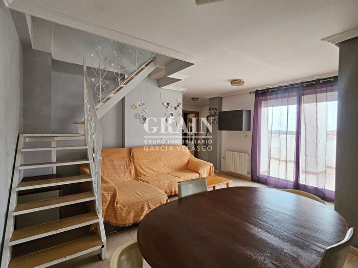 Casas en venta y pisos alquiler - 2