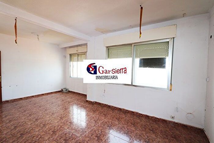 Casas en venta y pisos alquiler - 1