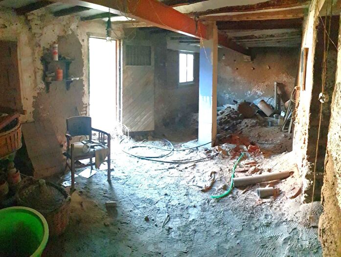 Casas en venta y pisos alquiler - 3