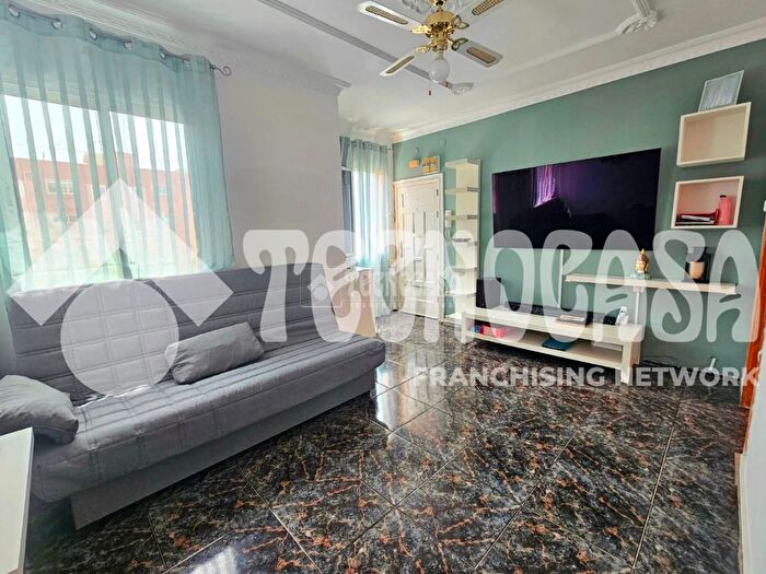 Casas en venta y pisos alquiler - 1