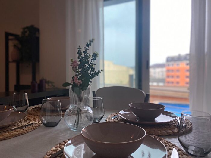 Casas en venta y pisos alquiler - 1