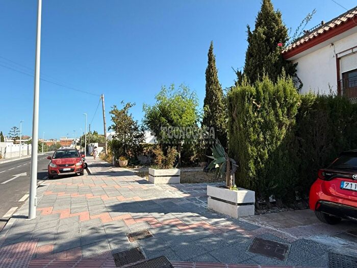 Casas en venta y pisos alquiler - 3