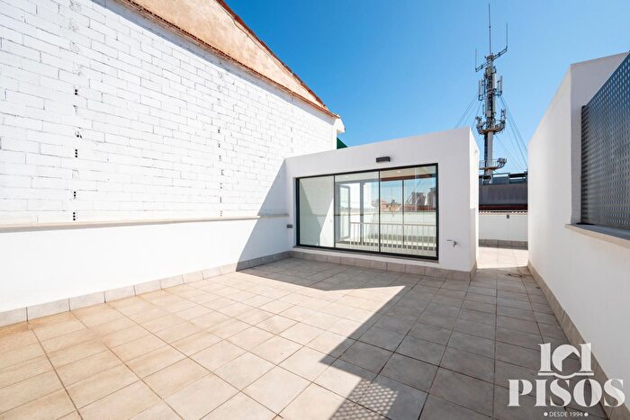 Casas en venta y pisos alquiler - 2