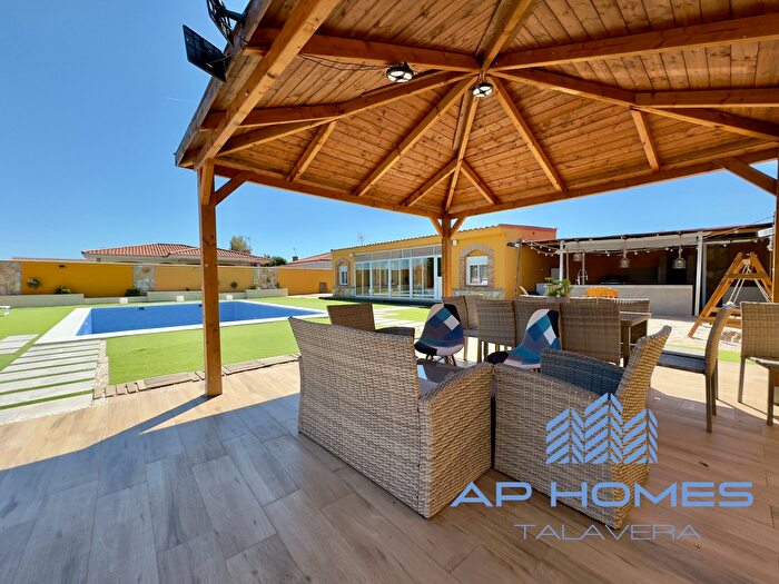 Casa en venta en Lucillos, Toledo de 6 habitaciones
