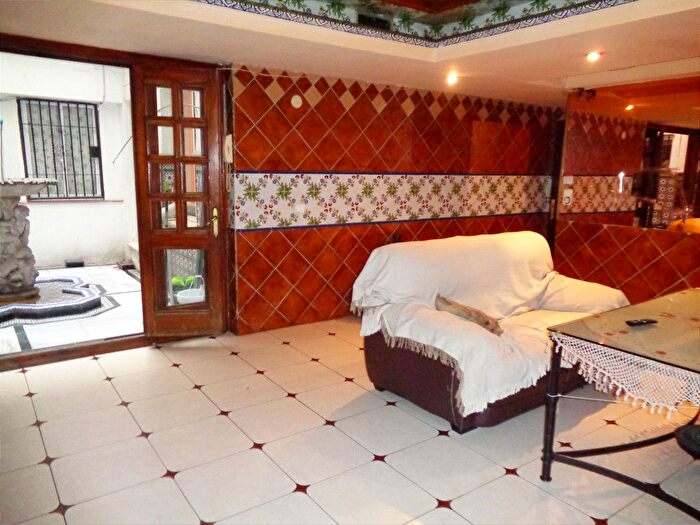 Piso en venta en Centro, Ollerías San Cayetano de 4 habitaciones