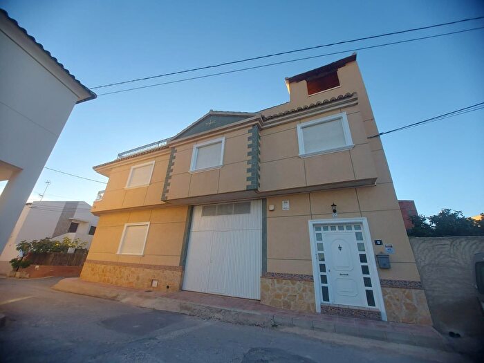 Casa en venta en La Murada Los Vicentes, Orihuela de 3 habitaciones