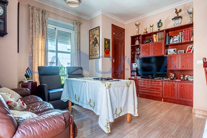 Casas en venta y pisos alquiler - 2