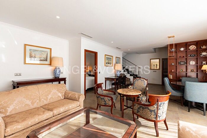 Casas en venta y pisos alquiler - 2