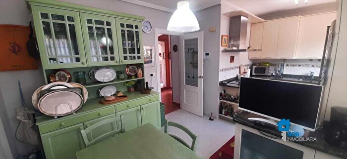 Casas en venta y pisos alquiler - 1