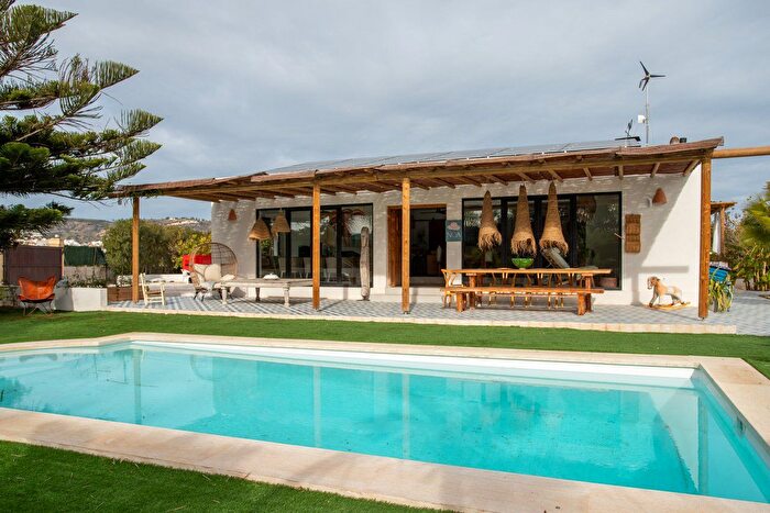 Casas en venta y pisos alquiler - 1