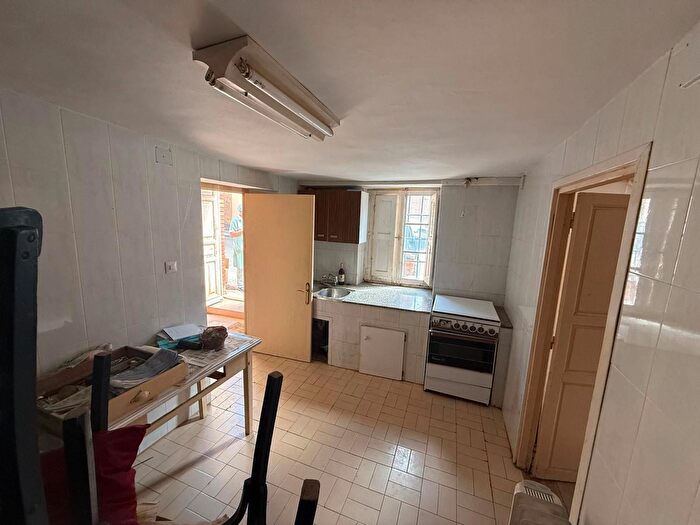 Casas en venta y pisos alquiler - 2