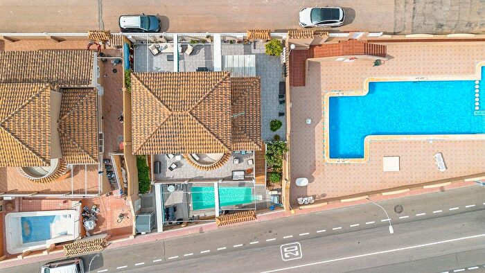 Casas en venta y pisos alquiler - 1