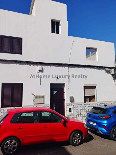 Piso en venta en Cruce de Arinaga, Agüimes de 4 habitaciones