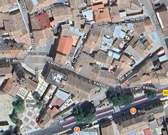 Casas en venta y pisos alquiler - 1