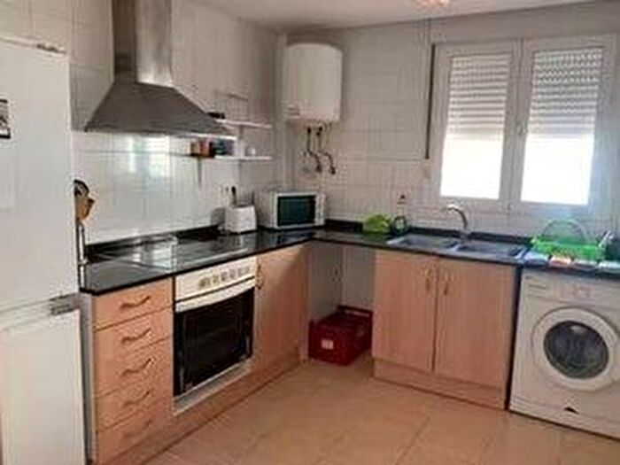 Casas en venta y pisos alquiler - 2