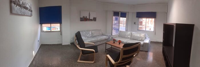 Piso en alquiler en Centro, La Fama de 4 habitaciones