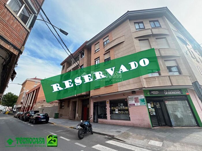 Casas en venta y pisos alquiler - 1