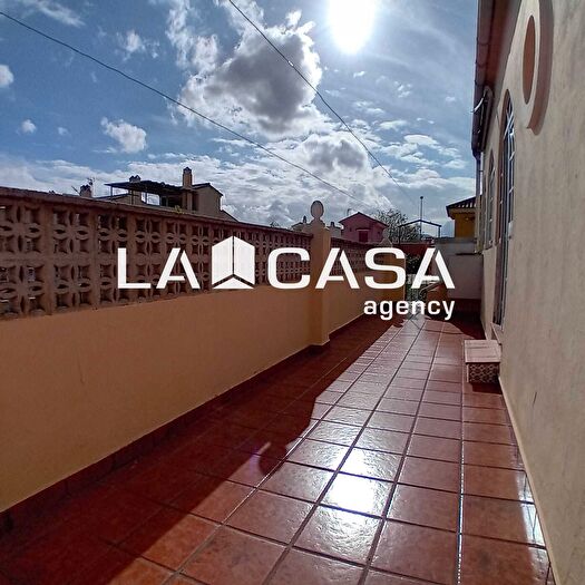 Casas en venta y pisos alquiler - 1