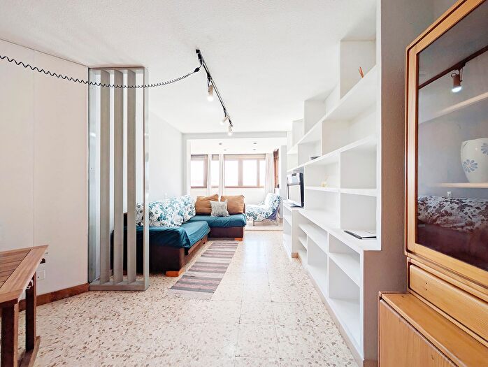 Casas en venta y pisos alquiler - 2