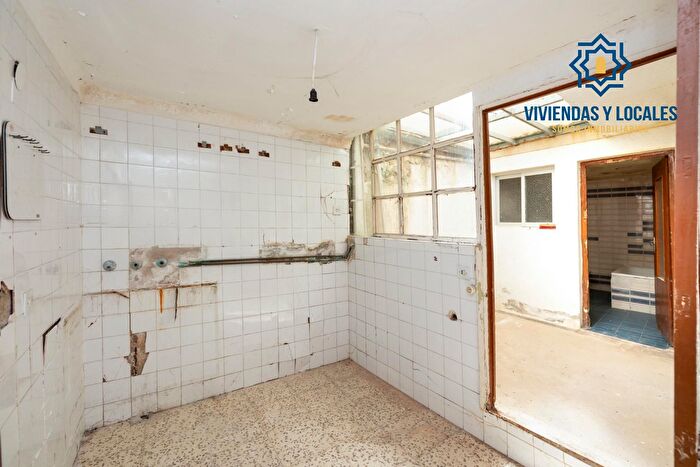 Casas en venta y pisos alquiler - 3
