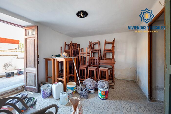 Casas en venta y pisos alquiler - 2