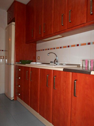 Casas en venta y pisos alquiler - 3