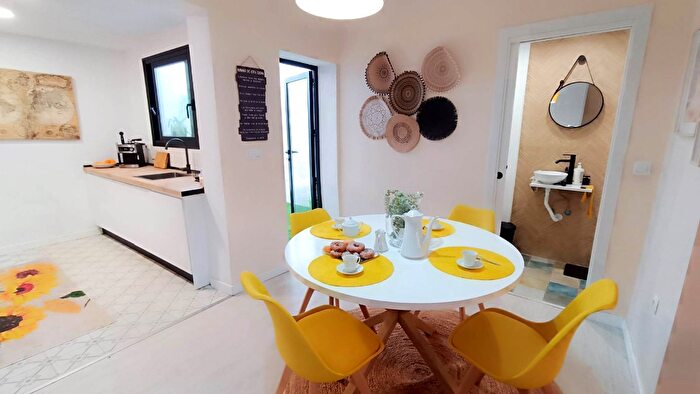 Casas en venta y pisos alquiler - 3