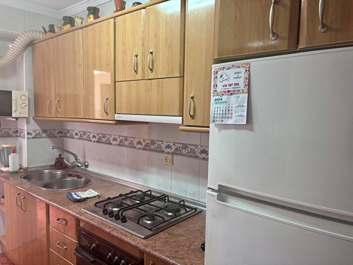 Casas en venta y pisos alquiler - 2