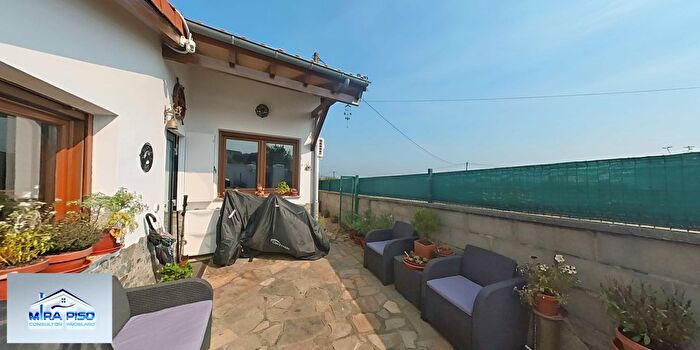 Casas en venta y pisos alquiler - 2