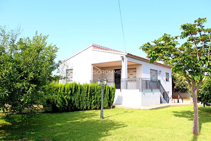 Casa en venta en Madrigal, Vilareal de 3 habitaciones