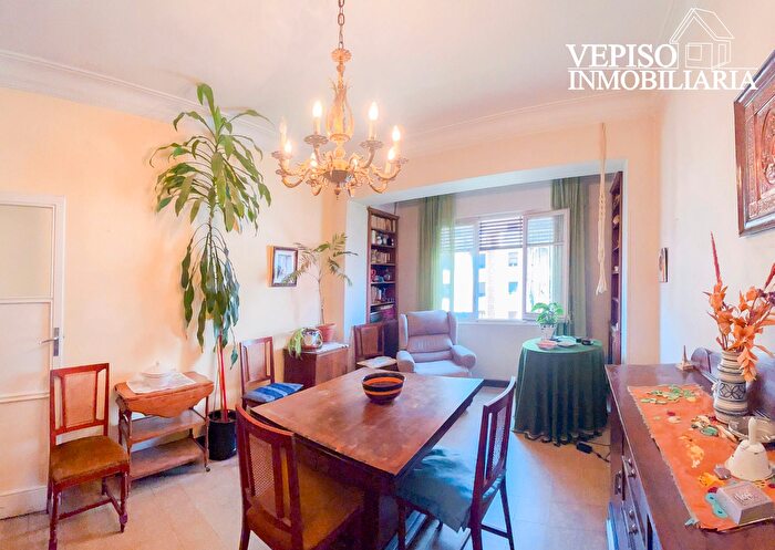 Casas en venta y pisos alquiler - 1