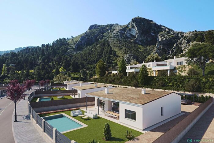 Casas en venta y pisos alquiler - 3