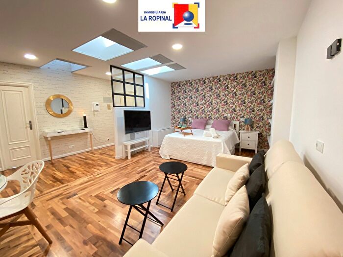 Casas en venta y pisos alquiler - 1