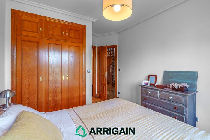 Casas en venta y pisos alquiler - 2