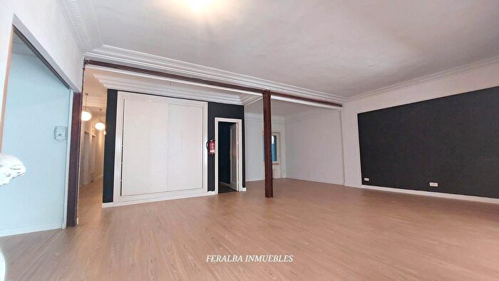 Casas en venta y pisos alquiler - 1