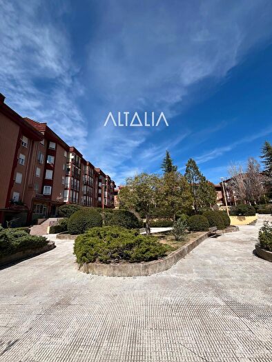 Casas en venta y pisos alquiler - 2
