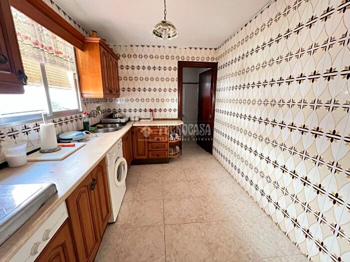 Casas en venta y pisos alquiler - 2