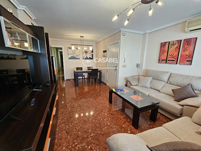 Casas en venta y pisos alquiler - 3