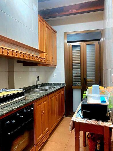 Casas en venta y pisos alquiler - 1