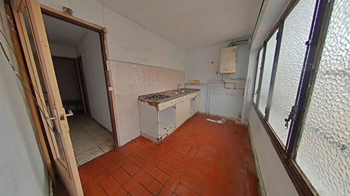 Casas en venta y pisos alquiler - 2