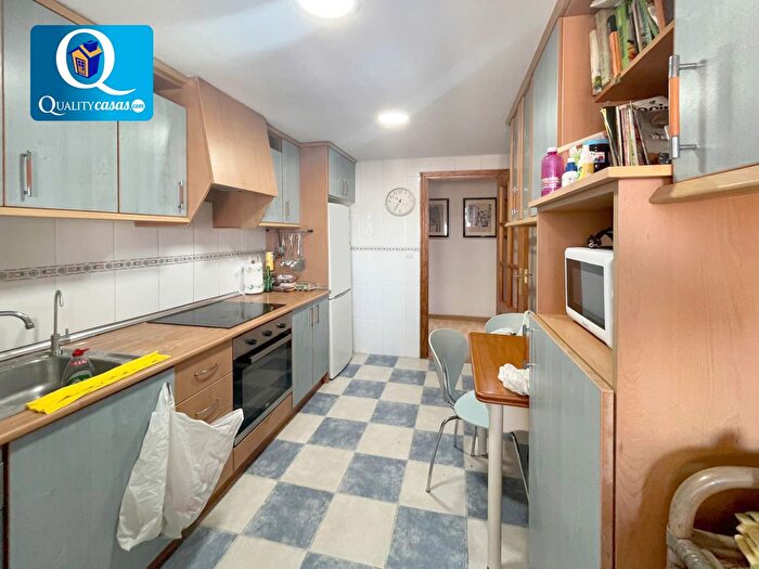 Casas en venta y pisos alquiler - 2