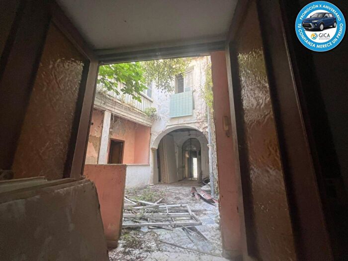 Casas en venta y pisos alquiler - 3