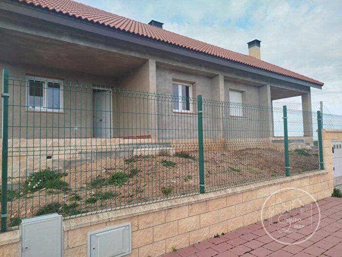 Casa en venta en Labajos, Segovia de 2 habitaciones