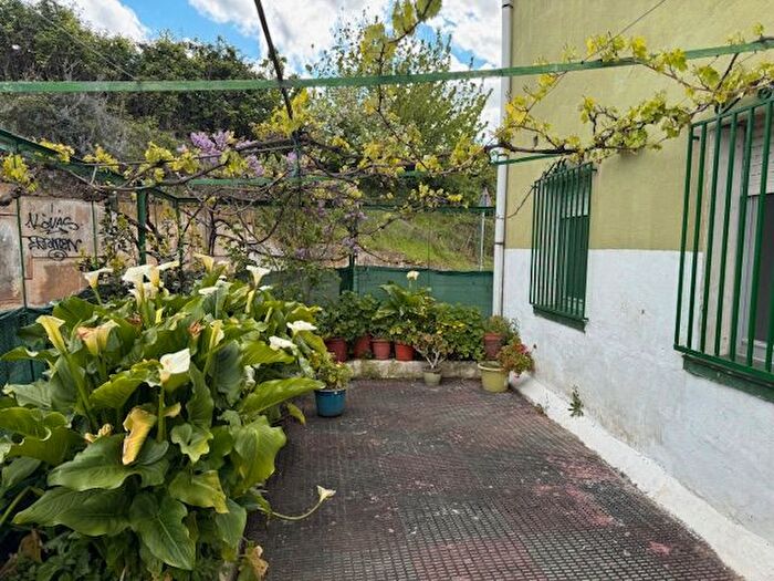 Casa en venta en Agoncillo, La Rioja de 9 habitaciones
