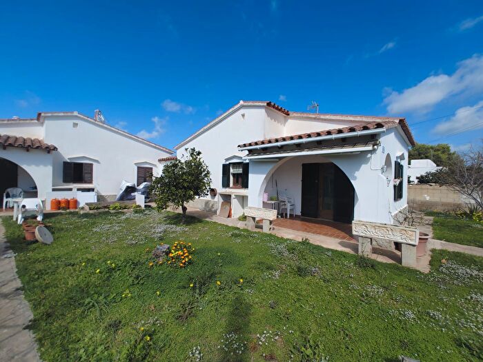 Casa en venta en Cala en Porter, Alaior de 4 habitaciones