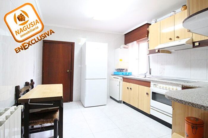 Piso en venta en Centro Ariz Uribarri, Basauri de 3 habitaciones