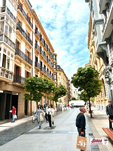 Piso en venta en Centro, Área Romántica de 3 habitaciones
