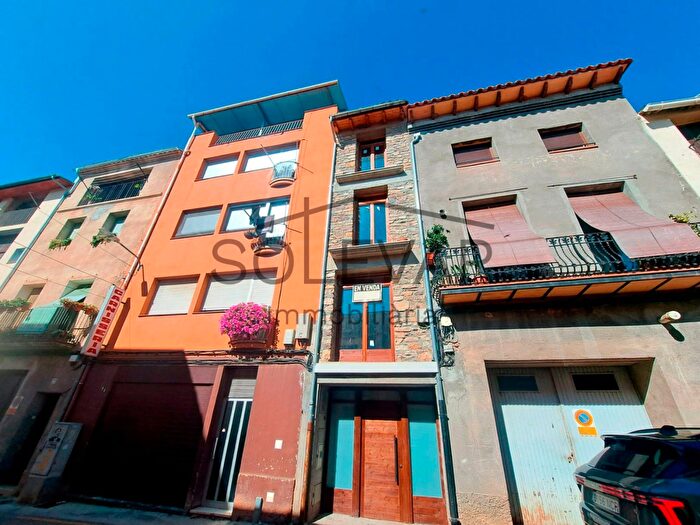 Casas en venta y pisos alquiler - 1